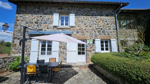 Sanssac-l'Eglise Apartment | Gîte Le Parc - Domaine Le Clos de Vourzac