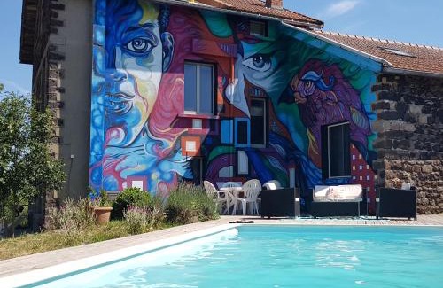 Alleyrac Apartment | Gîte Le Roman d'Alleyrac (ciel bleu)