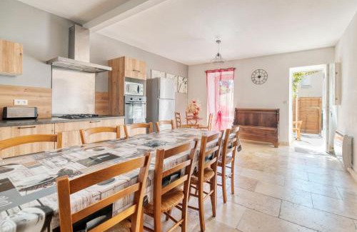 La Cassaigne House | Gîte Le Rosier - Gîte À La Ferme