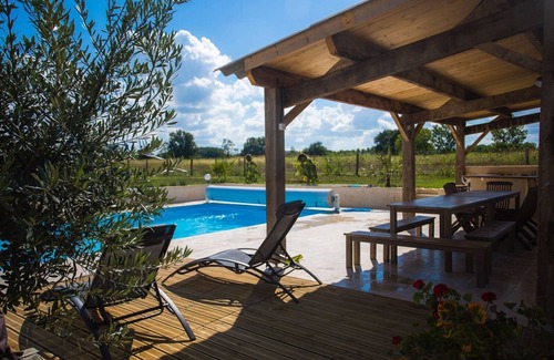 Castillonnes Cottage | Gîte LEGOTINE: Large farmhouse restored