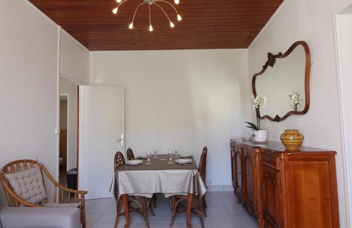 Lesparre-Medoc House | Gîte Lesparre-Médoc, 2 pièces, 2 personnes - FR-1-440-167