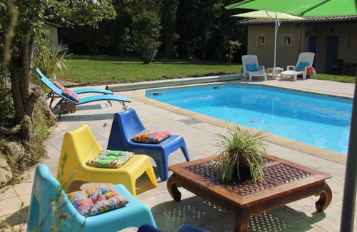 Eauze House | Gîte Papyrus 2 Pers - Piscine, Confort & Nature - Au Petit Bernerot