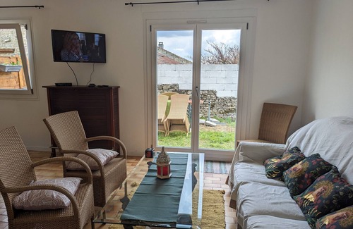 Chassey-Beaupre Cottage | Gîte Renardeau: Comfort and Nature in Chassey-Beaupré