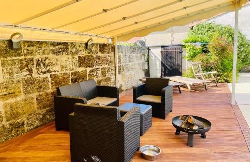 Cubzac-les-Ponts House | Gîte & Spa Château Lagrange les Tours