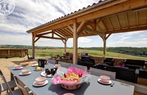 Pinay House | Gîte spa et sauna, nature sereine, animaux admis - FR-1-496-274