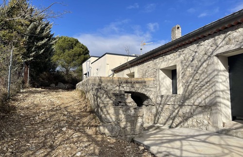 Alissas House | Gîtes Ardèche "La Fontaine Merveillouse"