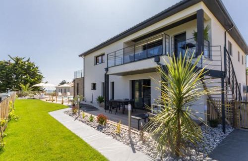 Prefailles House | Gîtes avec piscine chauffée proche plage. Jardin, spa, BBQ, Wifi. Ch. bébé incluse - FR-1-306-1209