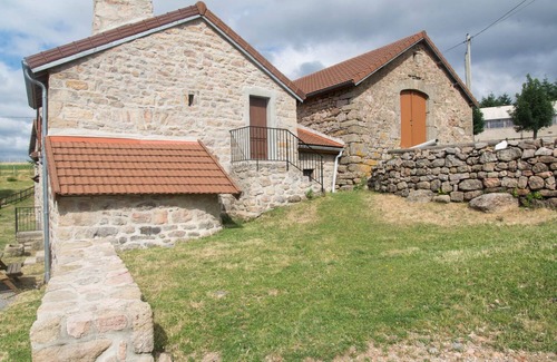 Pied-de-Borne House | Gîtes de France 3/5 people in La Bessière