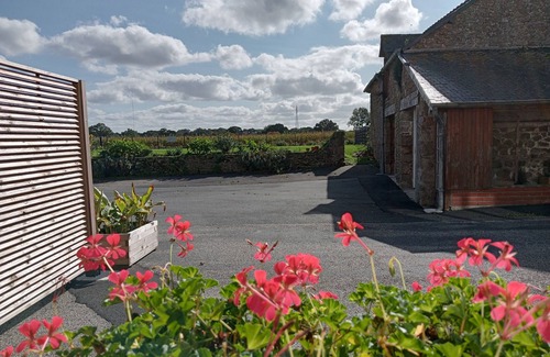 Pluduno House | Gîtes Ti Tud-kozh à Pluduno, Côtes D'armor, Bretagne. Location "Le Guébriand"
