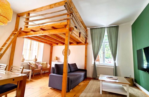 Sudstadt Apartment | Görlitz Nature Conservation Zoo, Panda Cave vacation apartment - Zoo vacation: