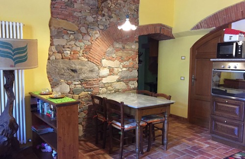 Lucca Historical Center Apartment | G & G MILL - SWIMMING POOL - Wi-Fi FREE