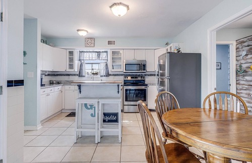 Rockport House | G & J Paradise! Charming home in peaceful Holiday Beach, bring the boat!