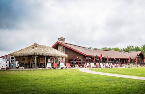 Holcombe House | G&R's Holcombe Escape