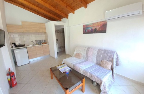 Markopoulo Mesogaias Apartment | G2-George Apartments by the Sea and Airport