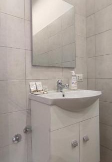 Borghesiana Bed & Breakfast | G21 Guest House