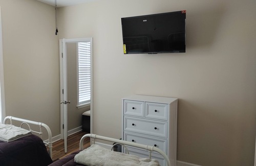Dover Cabin | Ga Southern University Statesboro, Brooklet, 3-BR Home lodge