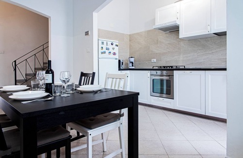 Ex Campo d'Aviazione House | Gabbiano Bianco cozy cottage in Viareggio WiFi, air condit., families and crew