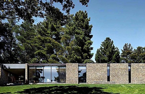 Daylesford and the Macedon Ranges Villa | Gabion Hill (With Car Parking)