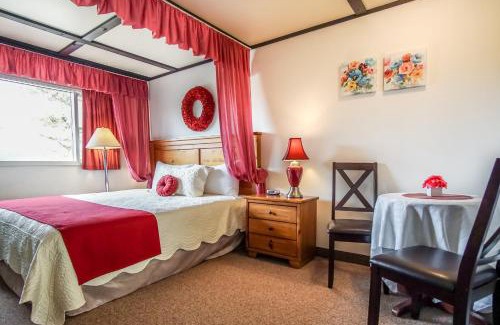 East Kootenay Hotel | Gables Motel