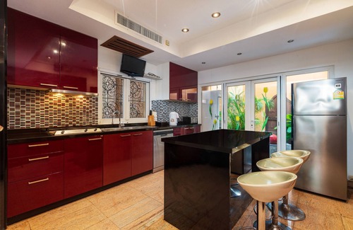 Na Chom Thian Villa | Gala Beachfront ~ Private Beachfront Villa ~ Seaside Terrace, Pool, Sauna, BBQ