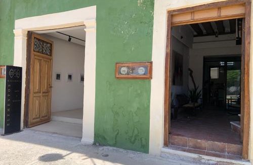 Zona Centro House | Galería Elementos, puerta de mar