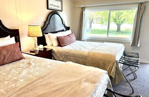 Hulls Cove Hotel | Gallagher's Travels Room 3 (Double Queen)