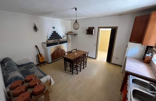Palau House | Gallurese farmhouse from 1750 immersed in cork trees. 20 minutes from the sea