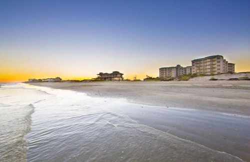 Galveston Condo | Galveston Condo/Pool 1BR-K Directly On The Beach (No Street To Cross!)