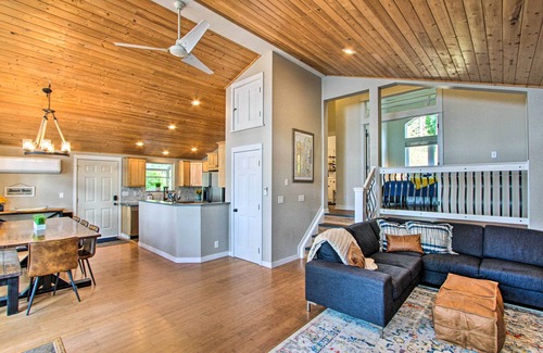 Anderson Island House | Game Room & Private Beach: Anderson Island Gem