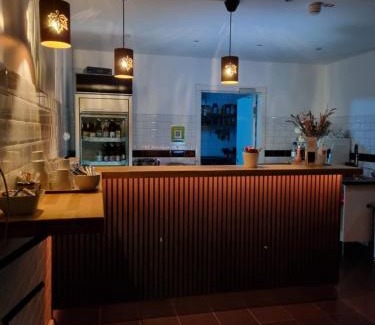 Osthammar Hotel | Gamla Järnhandeln - Norrskedika Hotell