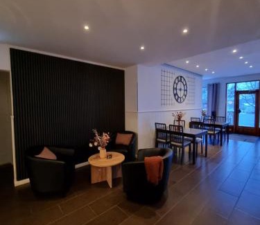 Osthammar Hotel | Gamla Järnhandeln - Norrskedika Hotell
