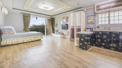 Ganghwa House | Ganghwa Badatgashimteo Pension