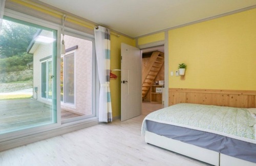 Oeseo House | Gapyeong Blue B Pension