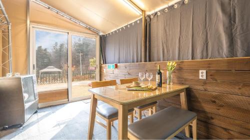 Oeseo House | Gapyeong camp with pet & aegyeonglamping