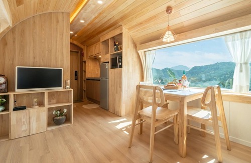 Deokhyeon House | Gapyeong Manwol Aegyeon Pool Glamping
