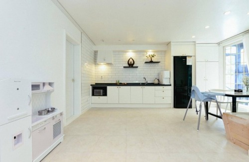 Buk House | Gapyeong Shinbi Kids Pool Villa
