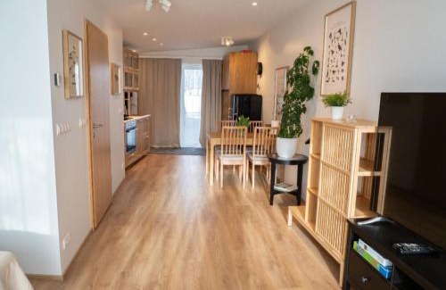Garðabær Apartment | Gardabaer Suite - auf einer Ebene, parken frei, Rollator freundlich