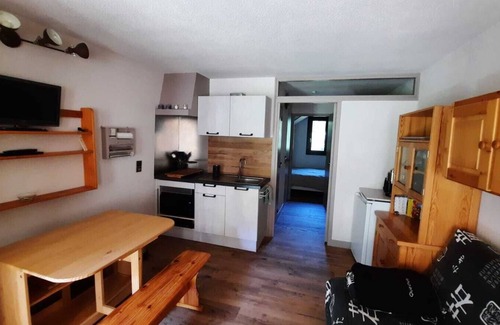 Ancelle Apartment | Garden apartment in the mountains. Quiet residence with green space.