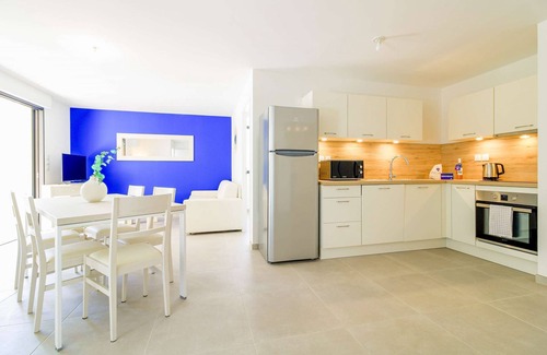 La Faviere Apartment | Garden,beach et pool in La Favière by SELECT’soHOME