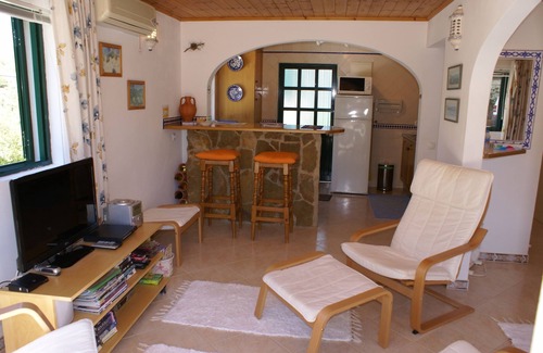 Alcaria Cova Cottage | Garden Cottage of a Country Villa with Pool, Mountain and stunning Seaviews