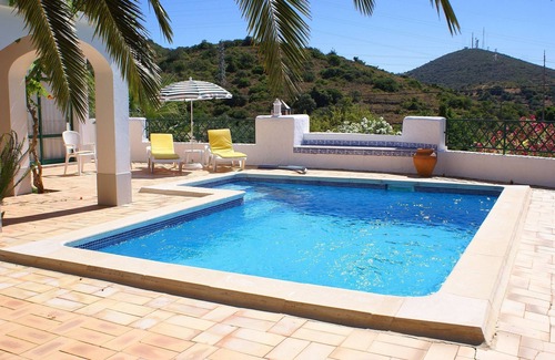 Alcaria Cova Cottage | Garden Cottage of a Country Villa with Pool, Mountain and stunning Seaviews
