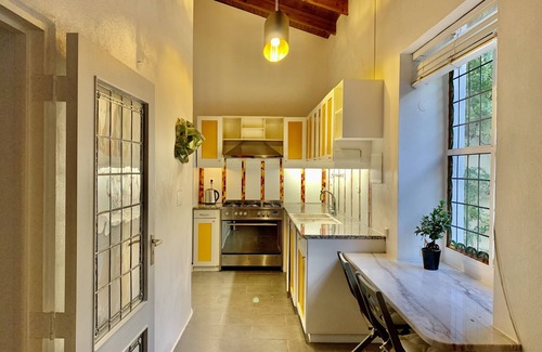 Moncarapacho e Fuseta Cottage | Garden Cottage on Organic Yoga Farm with Natural Swimming Pool near Fuseta Beach