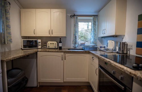 Rhyd-y-clafdy Cottage | Garden Cottage - sleeps 6 guests in 3 bedrooms