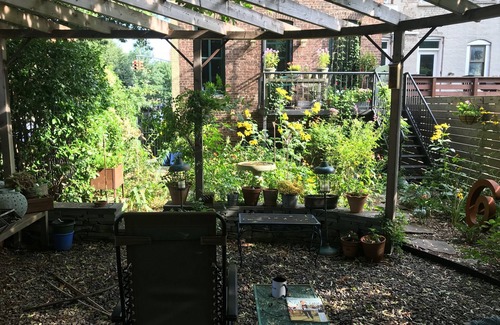 Clinton Hill House | Garden Duplex In Clinton Hill, Brooklyn