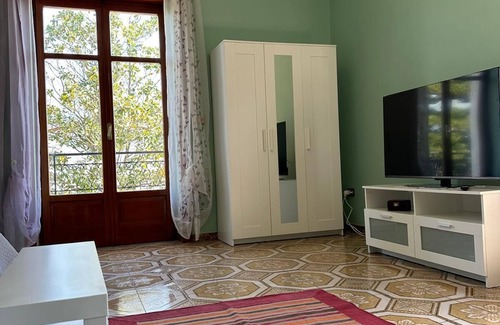 Striano Bed & Breakfast | Garden House B&B - Magnolia - Cozy location for couples and families