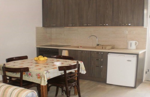 Nea Rodha House | Garden House