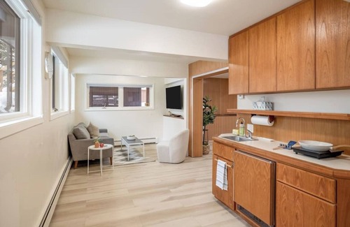 Turnagain Apartment | Garden Level Getaway