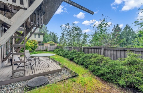Caulfeild House | Garden level (with natural light)