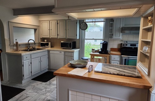Hudson House | Garden setting within walking distance of River, Local Shops, and Restaurants!