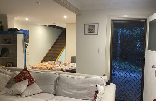 Lismore Apartment | Garden studio - high on Lismore 26a High St Lismore